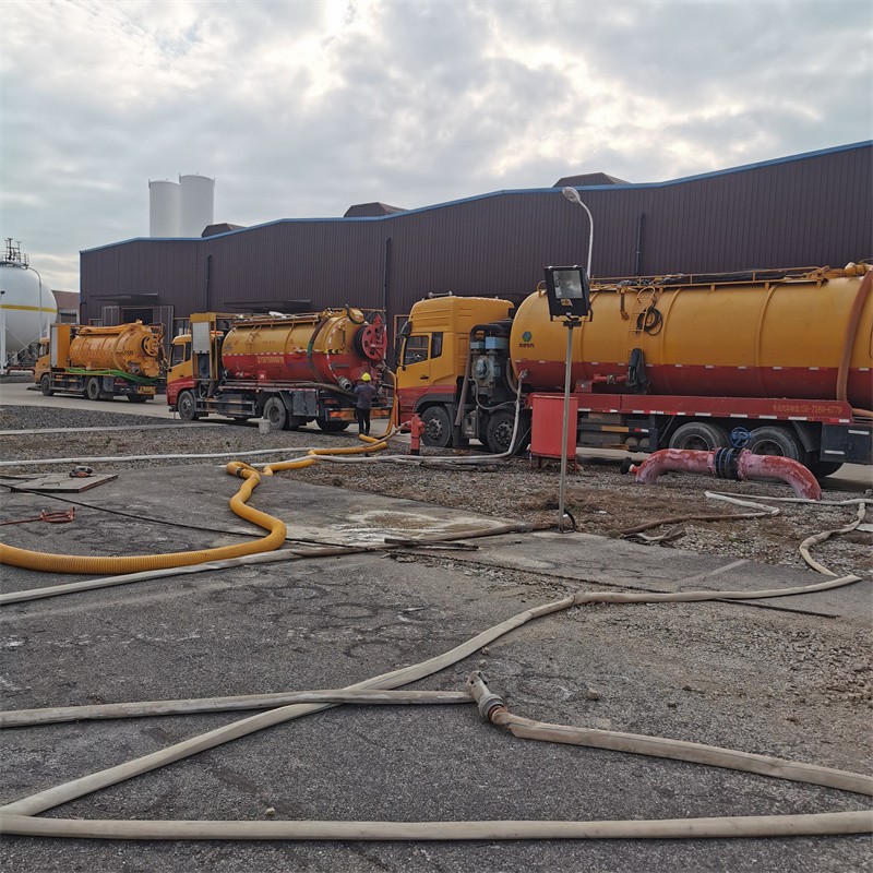 西双版纳污水池清理